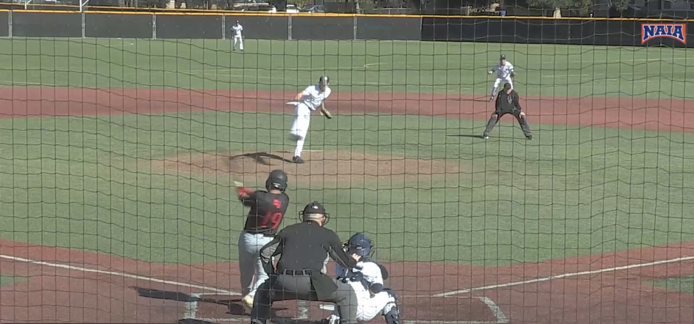 Huge 2-2 Weekend for Baseball